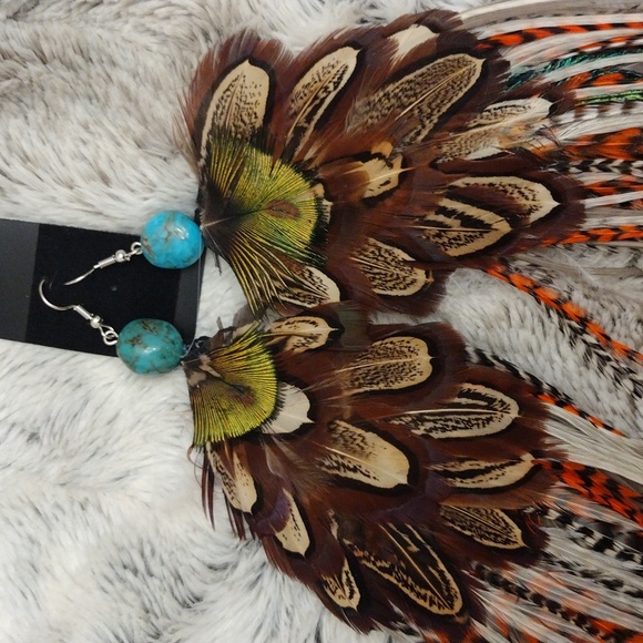 Feather earrings - Picture 2 of 6